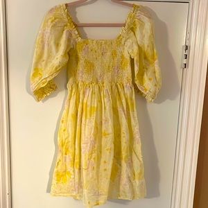 Billabong cotton dress sundress smocked S Yellow floral